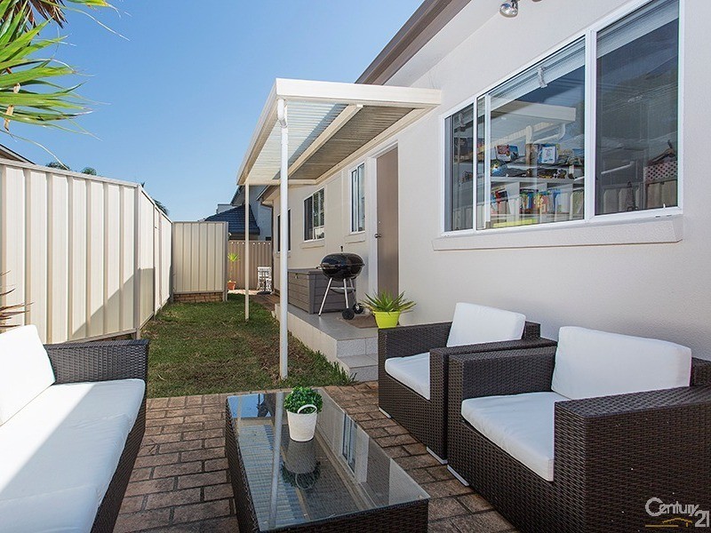 18 Pacific Street, Caringbah South NSW 2229