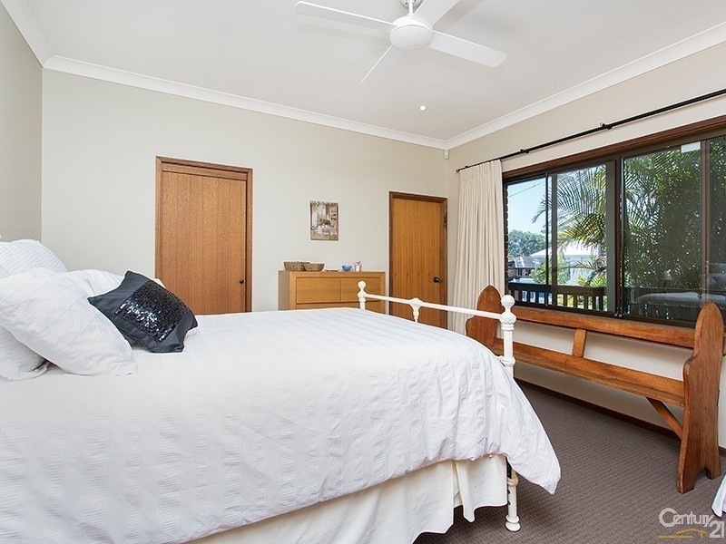 1 Seaview Street, Cronulla NSW 2230