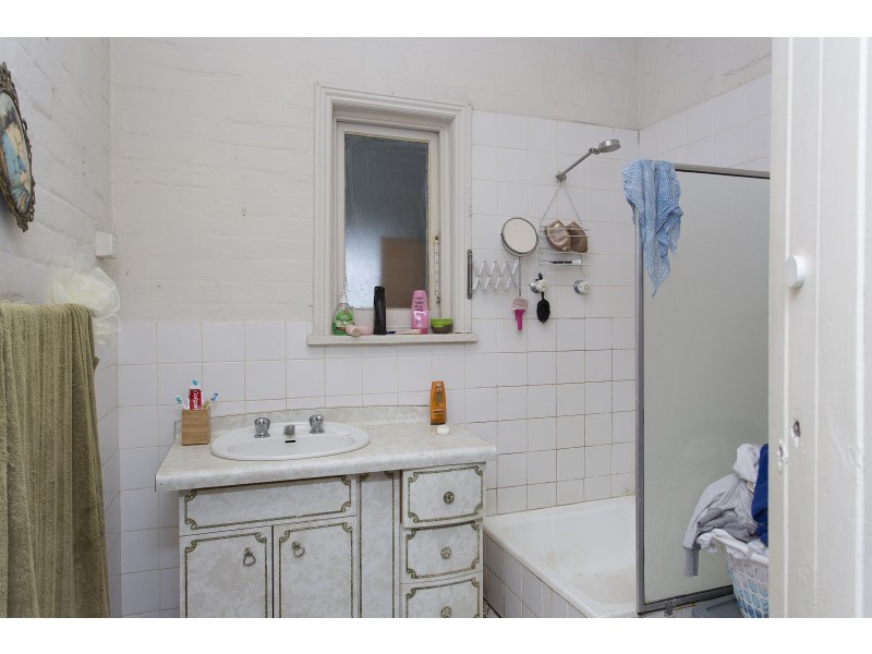 5 Adelong Street, Sutherland NSW 2232