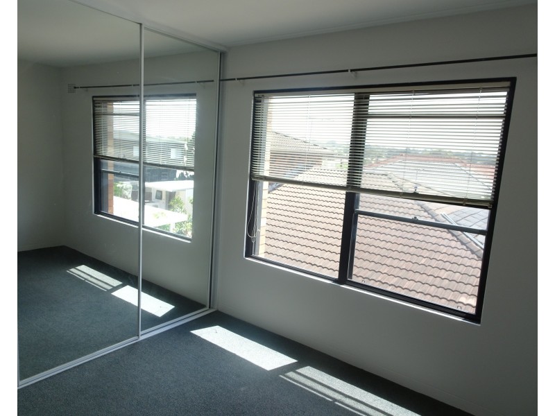 2/13 John Davey Avenue, Cronulla NSW 2230