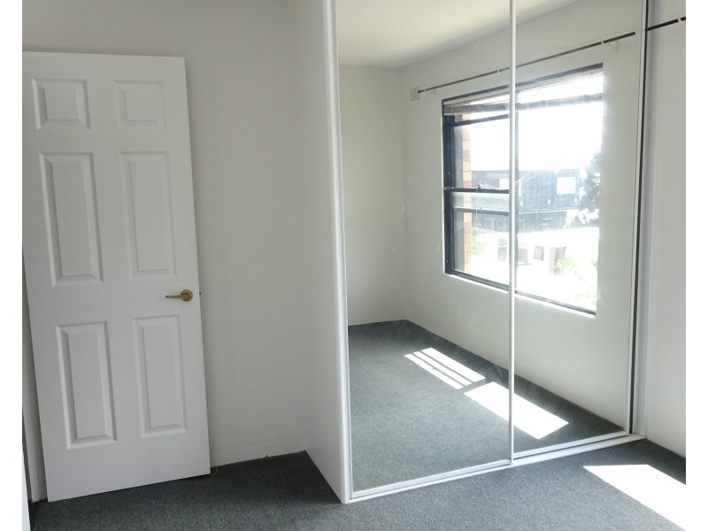 2/13 John Davey Avenue, Cronulla NSW 2230