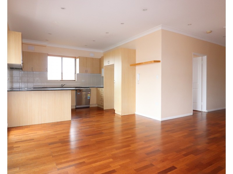 9/11-13 WARATAH STREET, Cronulla NSW 2230