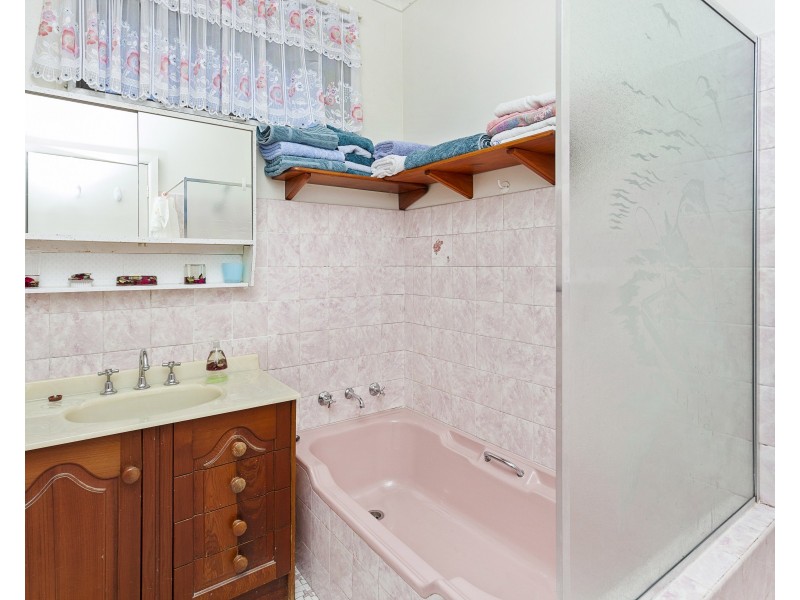 5 Douglas Place, Miranda NSW 2228