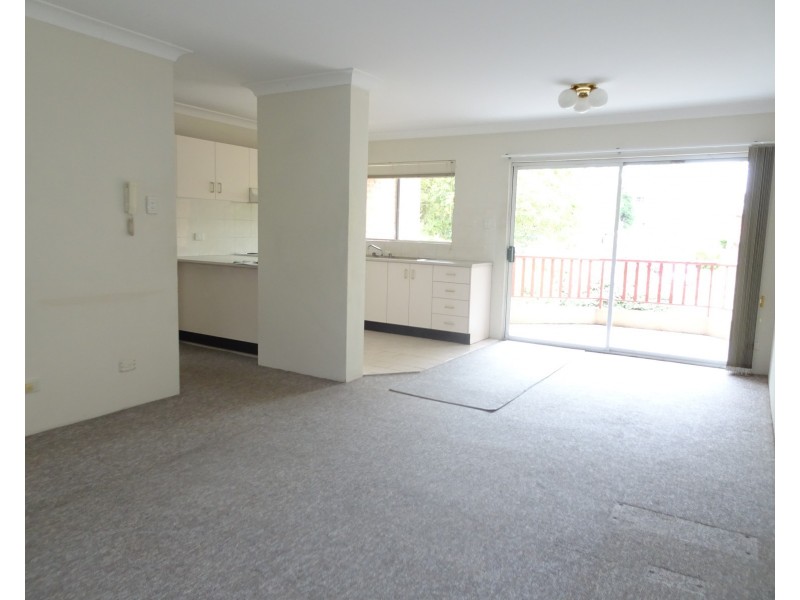 8/58 Glencoe Street, Sutherland NSW 2232