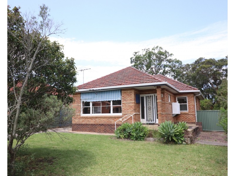 8 Mooki Street, Miranda NSW 2228