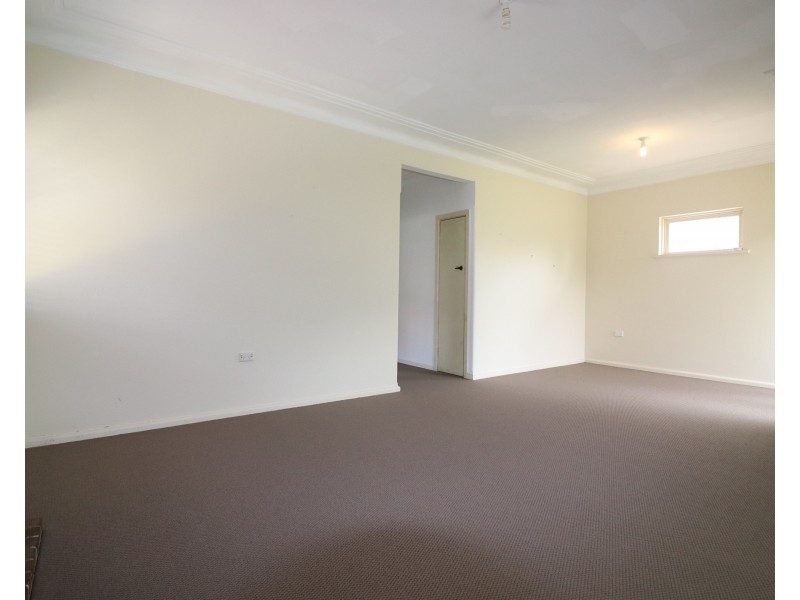 8 Mooki Street, Miranda NSW 2228