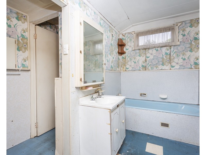 162 President Ave, Miranda NSW 2228