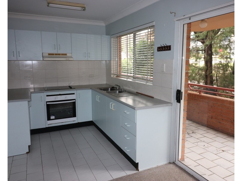 4/60 Glencoe Street, Sutherland NSW 2232