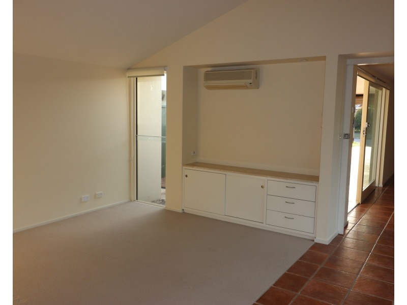 6 Peel Place, Sylvania Waters NSW 2224