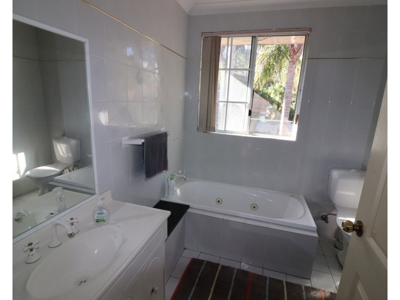 4/14 Taylor Close, Miranda NSW 2228