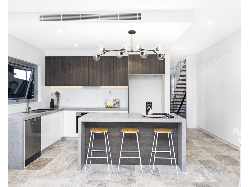 18 Ingara Av, Miranda NSW 2228