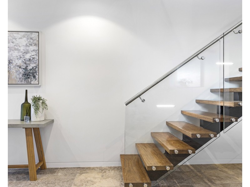 18 Ingara Av, Miranda NSW 2228