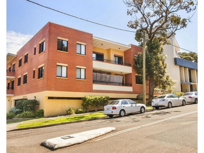 9/16 GIBBS STREET, Miranda NSW 2228