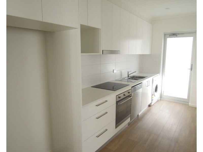 1/8 Tullimbar Road, Cronulla NSW 2230