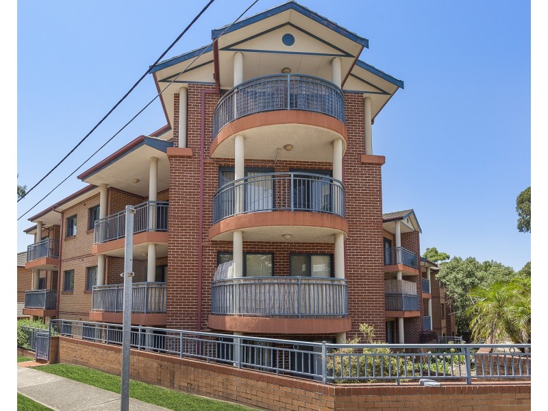 24/12-14  Clubb Crescent, Miranda NSW 2228