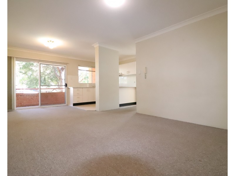 1/60 Glencoe Street, Sutherland NSW 2232