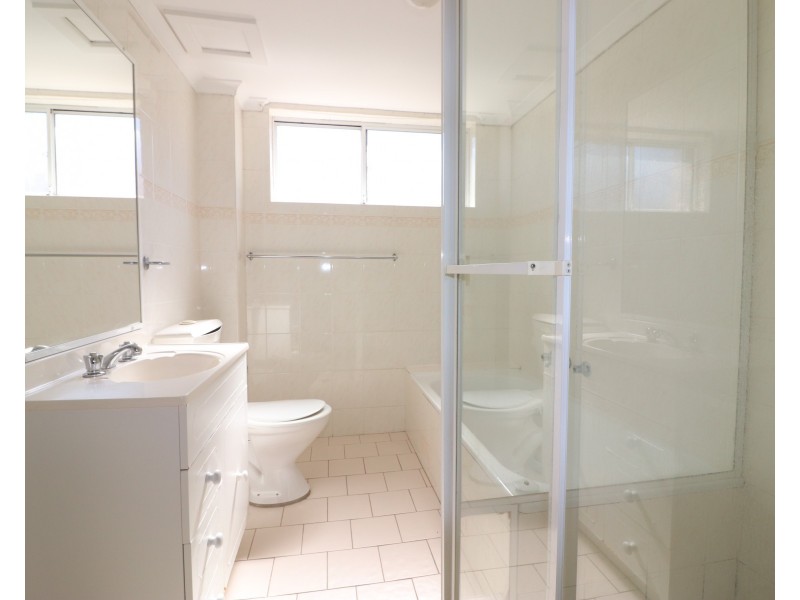 1/60 Glencoe Street, Sutherland NSW 2232