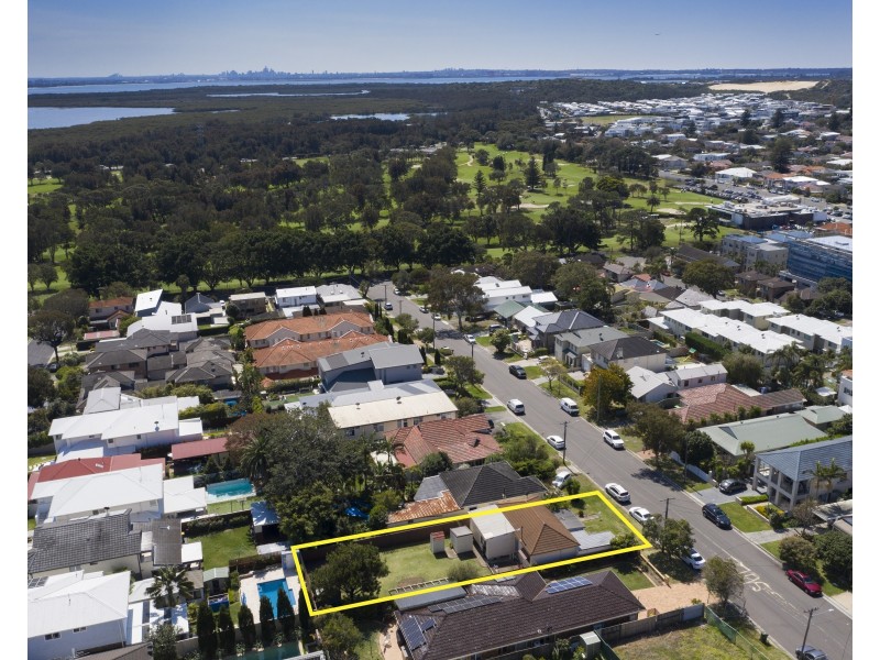 19 Seaview Street, Cronulla NSW 2230