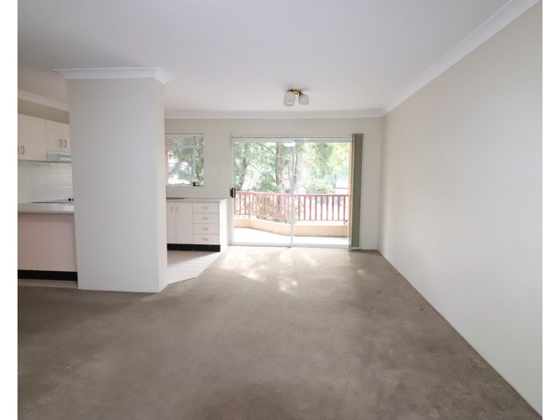 8/60  Glencoe St, Sutherland NSW 2232