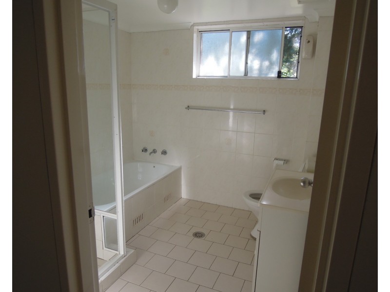 8/60  Glencoe St, Sutherland NSW 2232