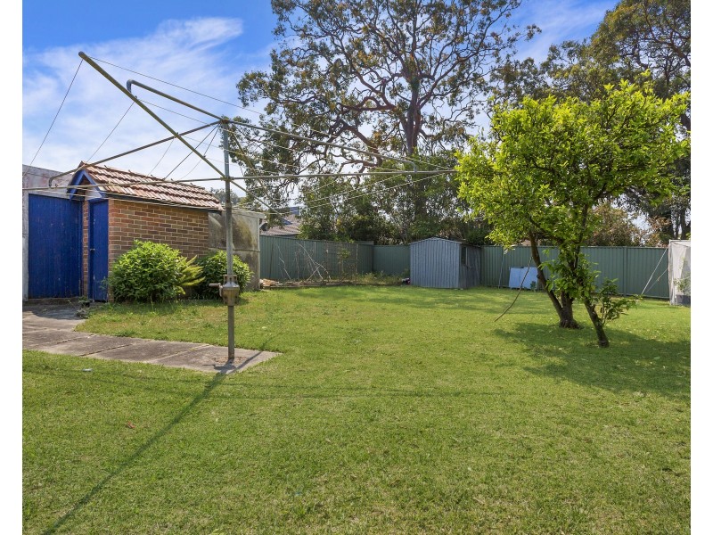 8 Mooki Street, Miranda NSW 2228