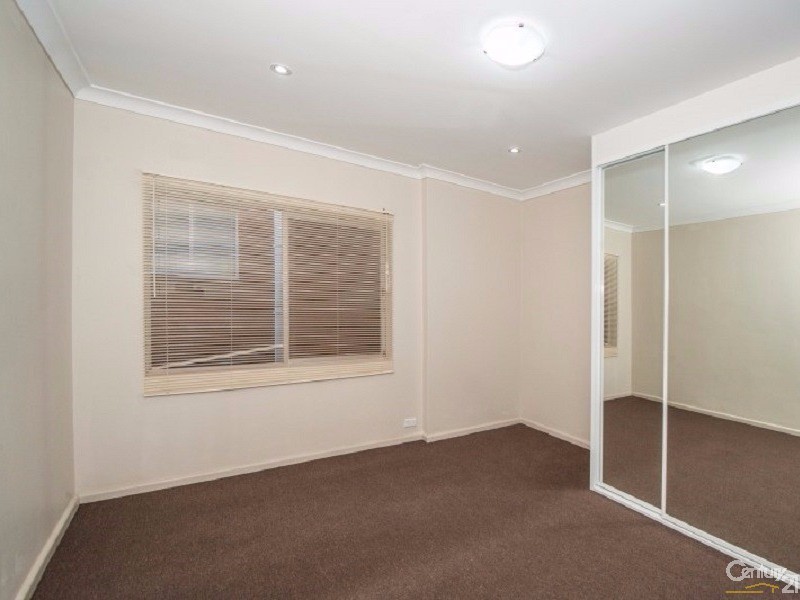 38 Mawson Parade, Chifley NSW 2036