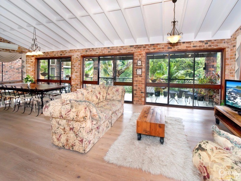 8 Ellesmere Road, Gymea Bay NSW 2227