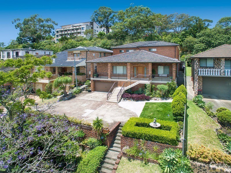 22 Macquarie Road, Earlwood NSW 2206