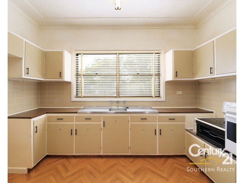 2  Balfour Avenue, Caringbah NSW 2229