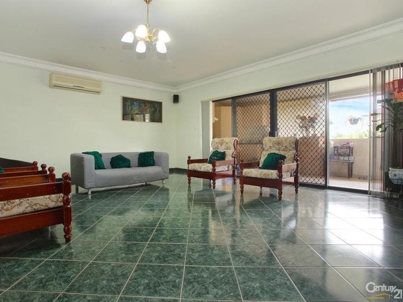 13 Lymerston Street, Tempe NSW 2044