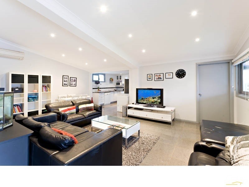 24 Elwin Street, Peakhurst NSW 2210