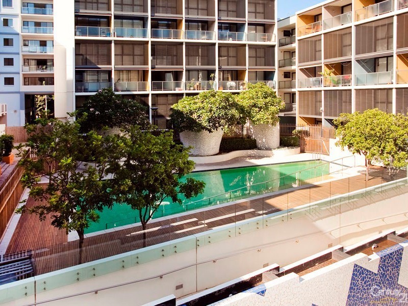 2-4 Mandible Street, Alexandria NSW 2015