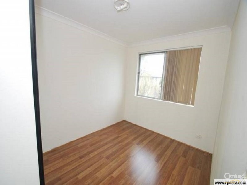 11/20 Drummond Street, Warwick Farm NSW 2170