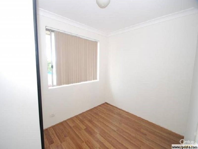 11/20 Drummond Street, Warwick Farm NSW 2170