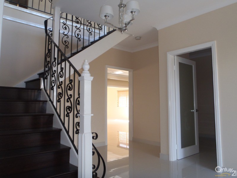 3 Crestview Drive, Glenwood NSW 2768