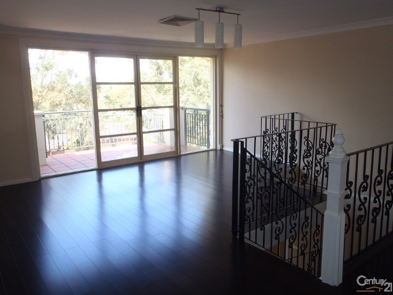 3 Crestview Drive, Glenwood NSW 2768