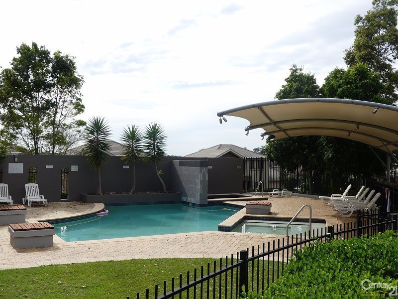 4 Skipton Way, Stanhope Gardens NSW 2768