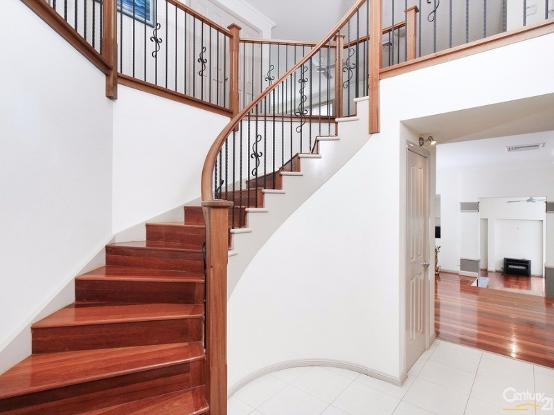 13 Blacksmith Court, Bella Vista NSW 2153