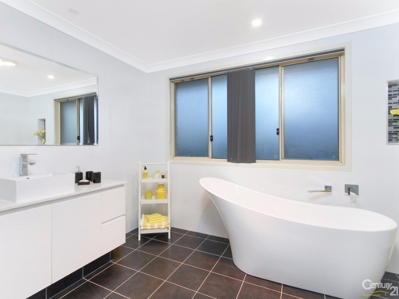 24 Baron Close, Kings Langley NSW 2147