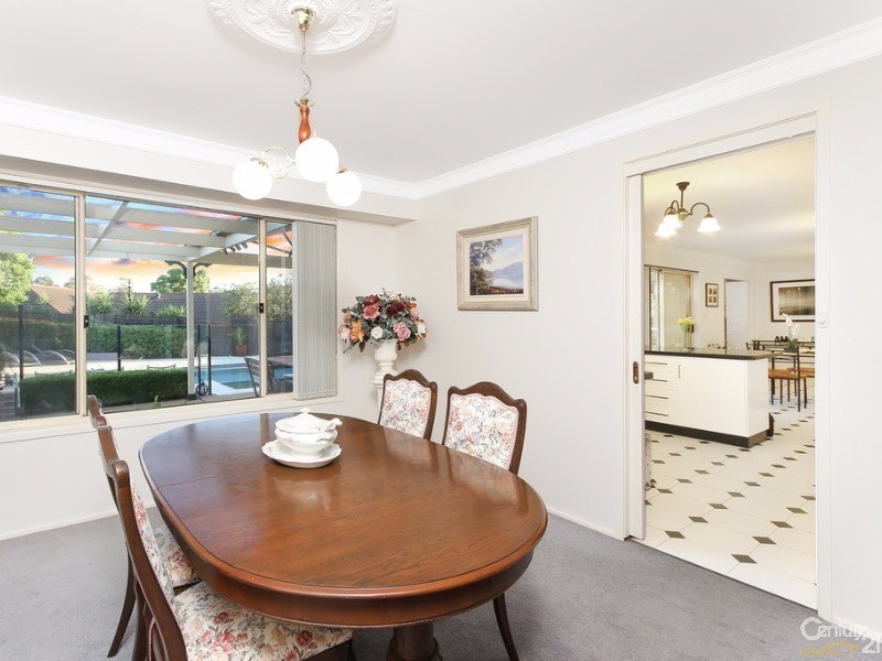 24 Baron Close, Kings Langley NSW 2147