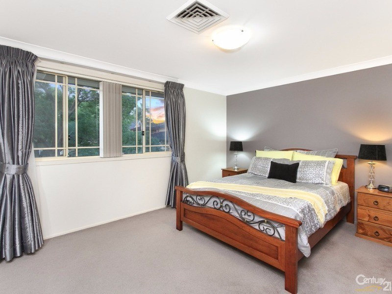 24 Baron Close, Kings Langley NSW 2147