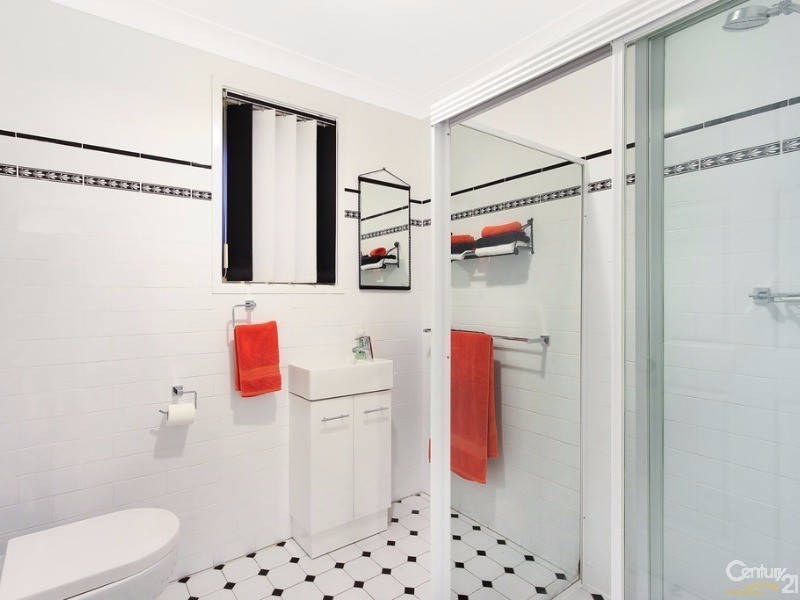 24 Baron Close, Kings Langley NSW 2147