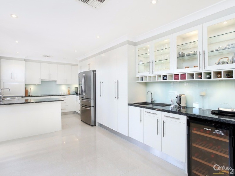 7 Coral Crescent, Kellyville NSW 2155