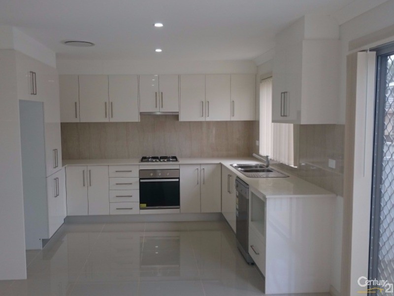 2/62 Hampden Road, South Wentworthville NSW 2145