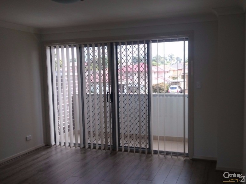 2/62 Hampden Road, South Wentworthville NSW 2145