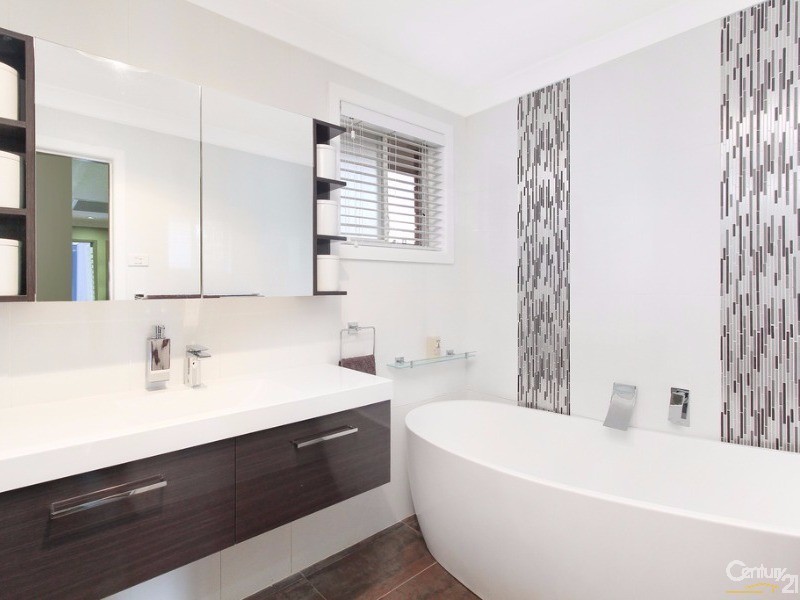 24 Sutherland Avenue, Kings Langley NSW 2147