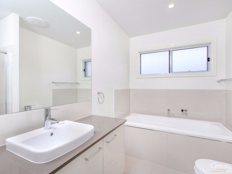 26 Woodburn Street, Colebee NSW 2761