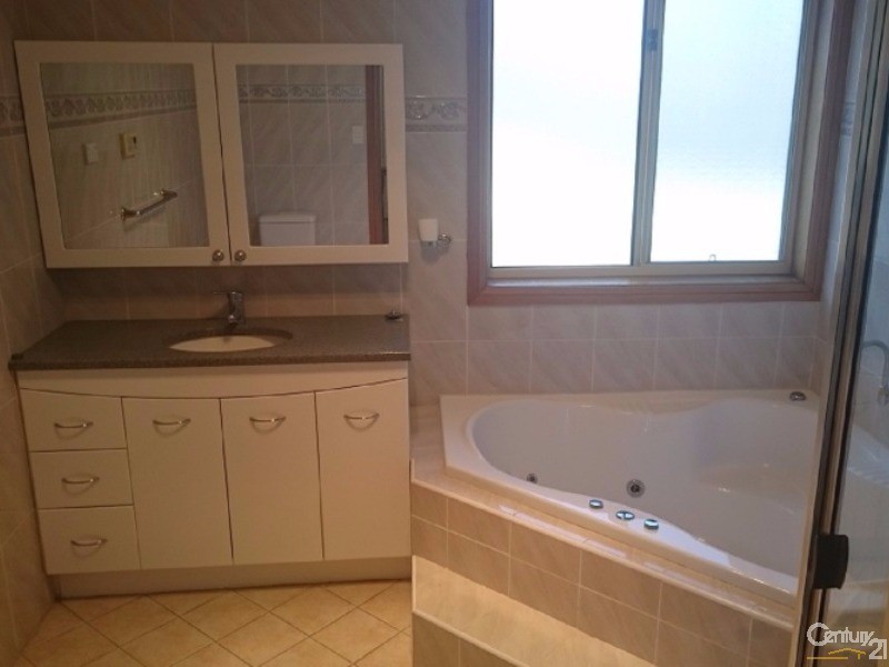 11 Julian Close, Kellyville NSW 2155