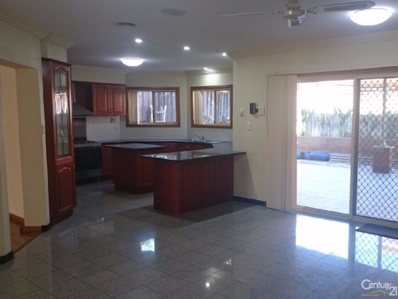 11 Julian Close, Kellyville NSW 2155