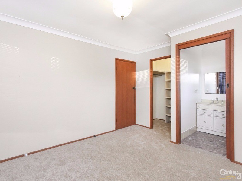 8 Simpson  Avenue, Baulkham Hills NSW 2153